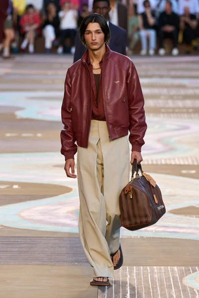 Look 22